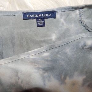 BASIL❤️LOLA Blouse